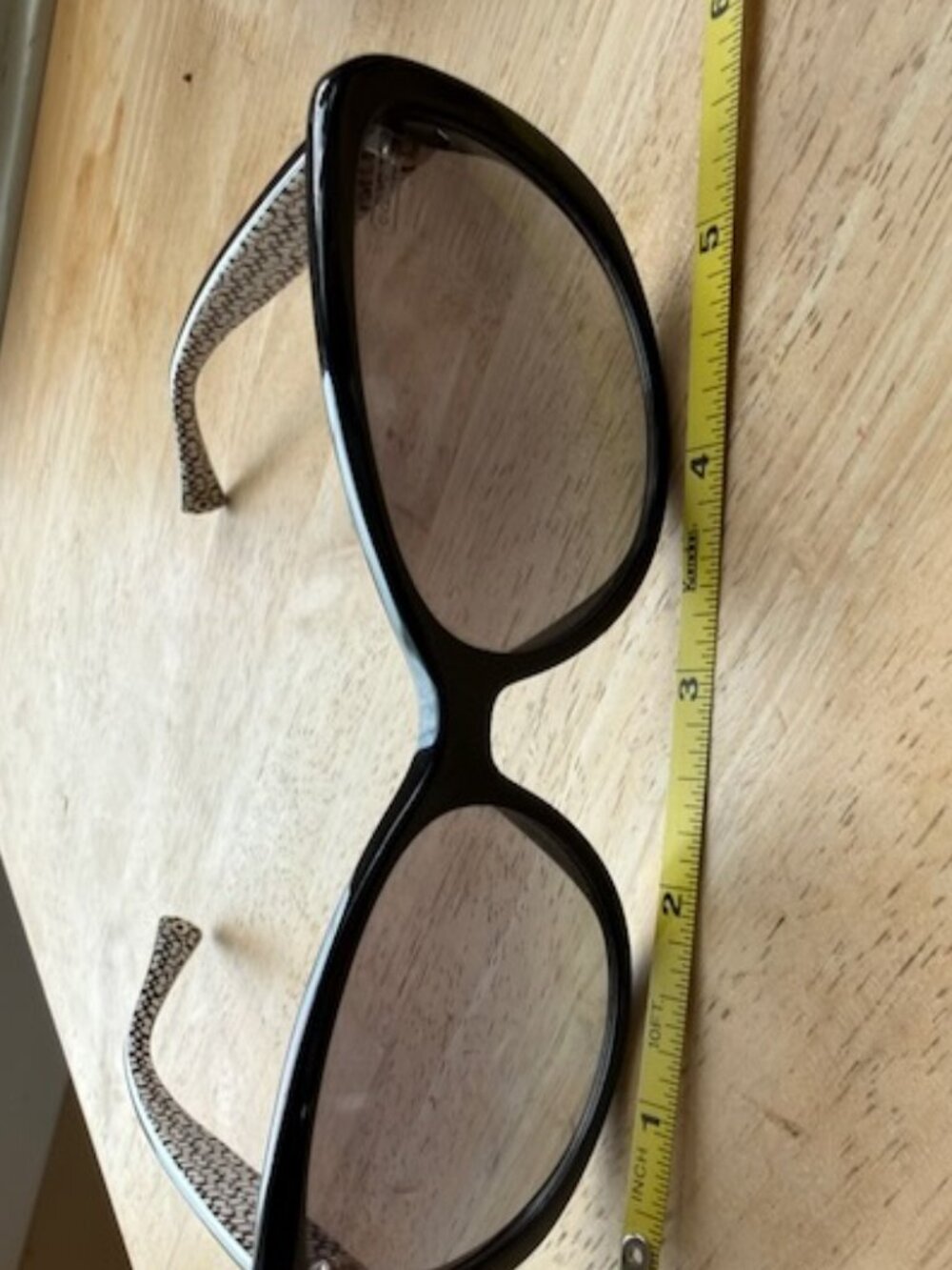 Coach Women's Sunglasses Black Frames + Gray Lenses - Picture 4 of 7